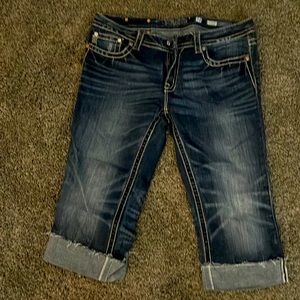 Womens Miss Me capri jeans size 34 like new